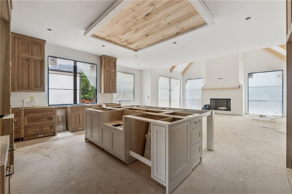 388 Londonberry Road Rd, Sandy Springs, Georgia image 7