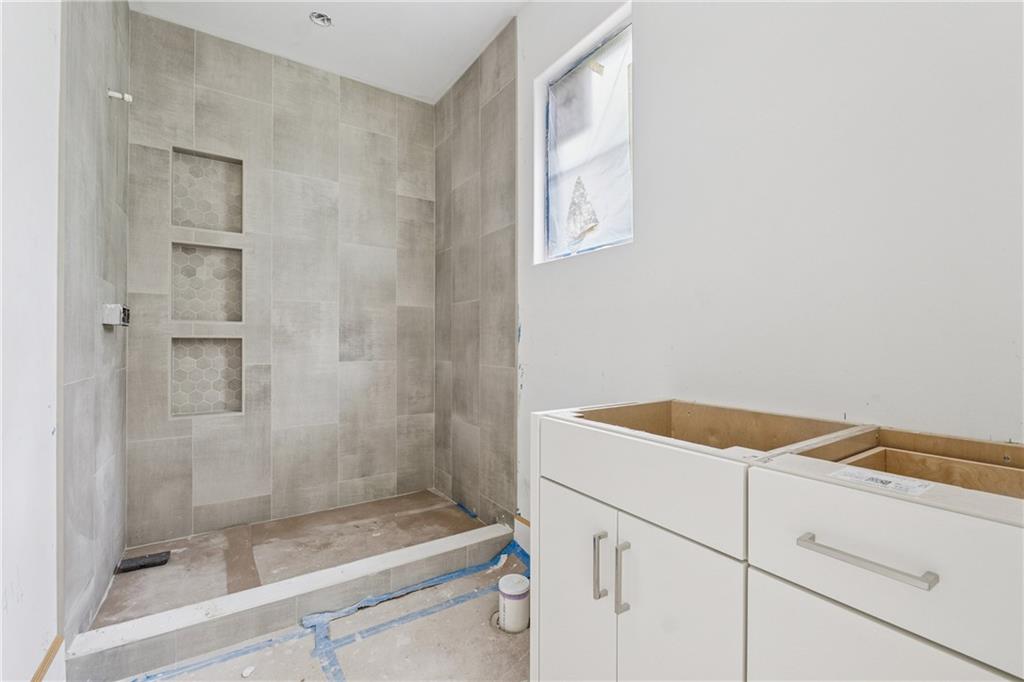 388 Londonberry Road Rd, Sandy Springs, Georgia image 25