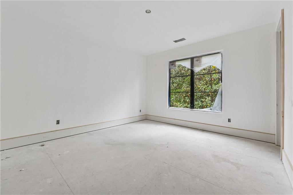 388 Londonberry Road Rd, Sandy Springs, Georgia image 26