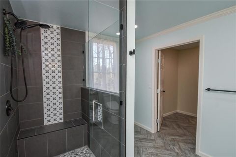 listing image 142