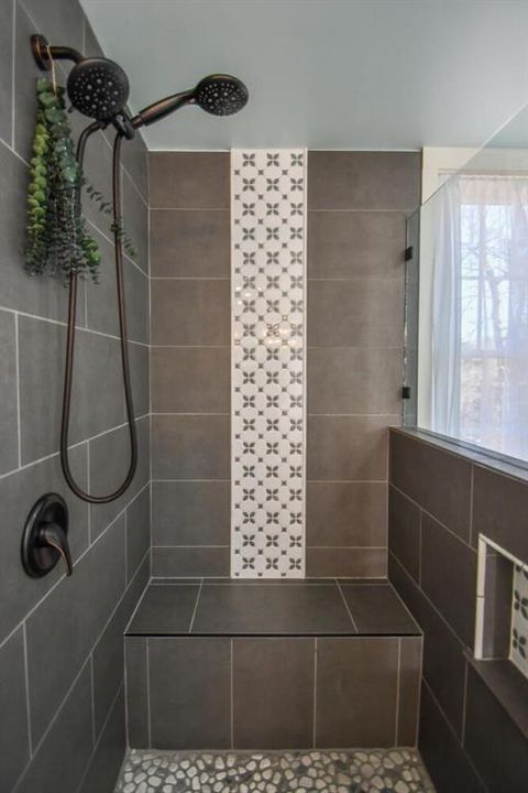 listing image 141