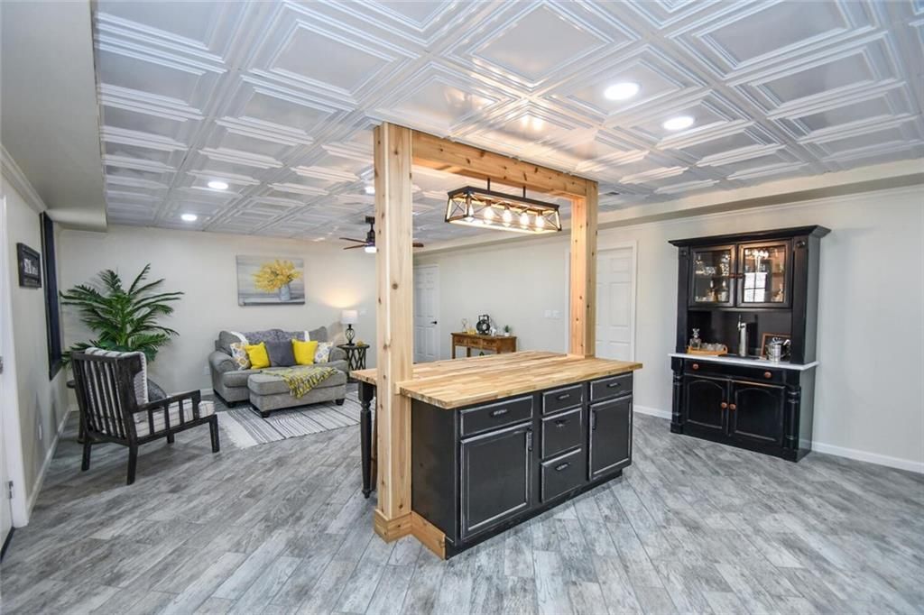 listing image 127