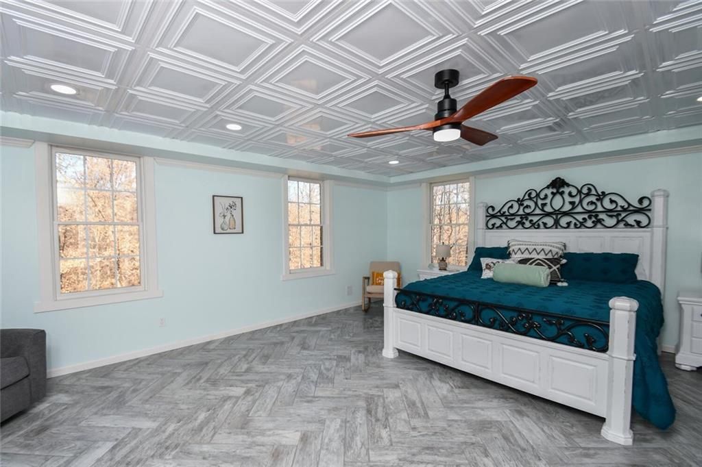 listing image 134