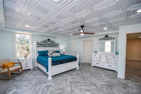 listing image 135