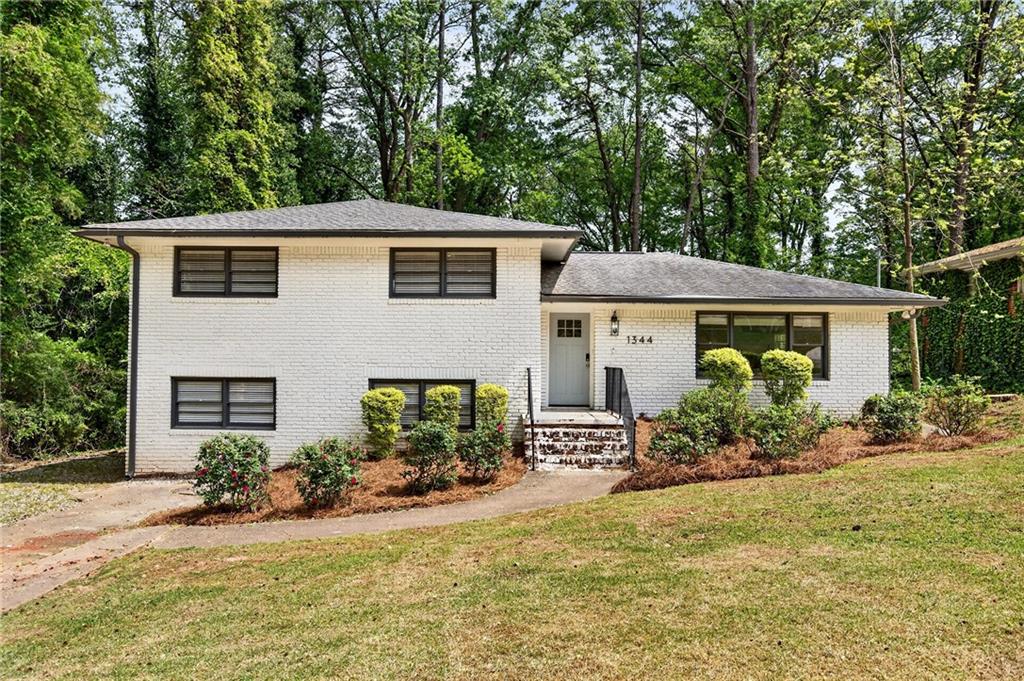 1344 Midlawn Drive