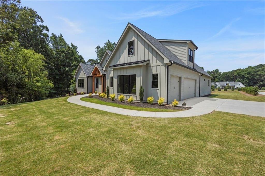 9224 Waldrip Road