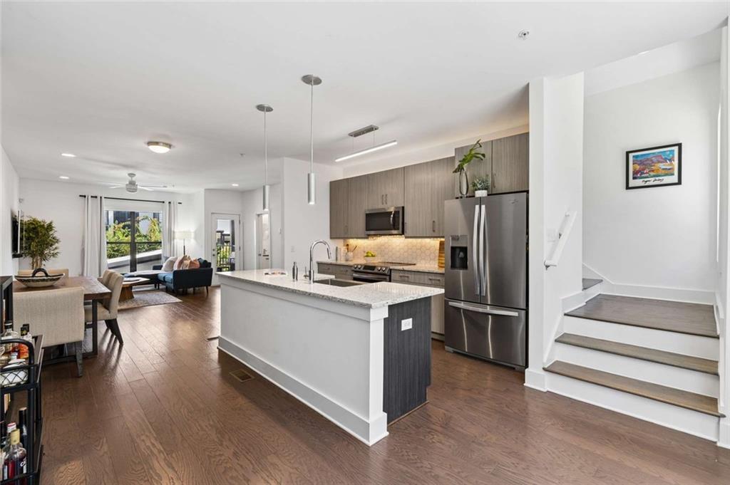962 Moda Drive