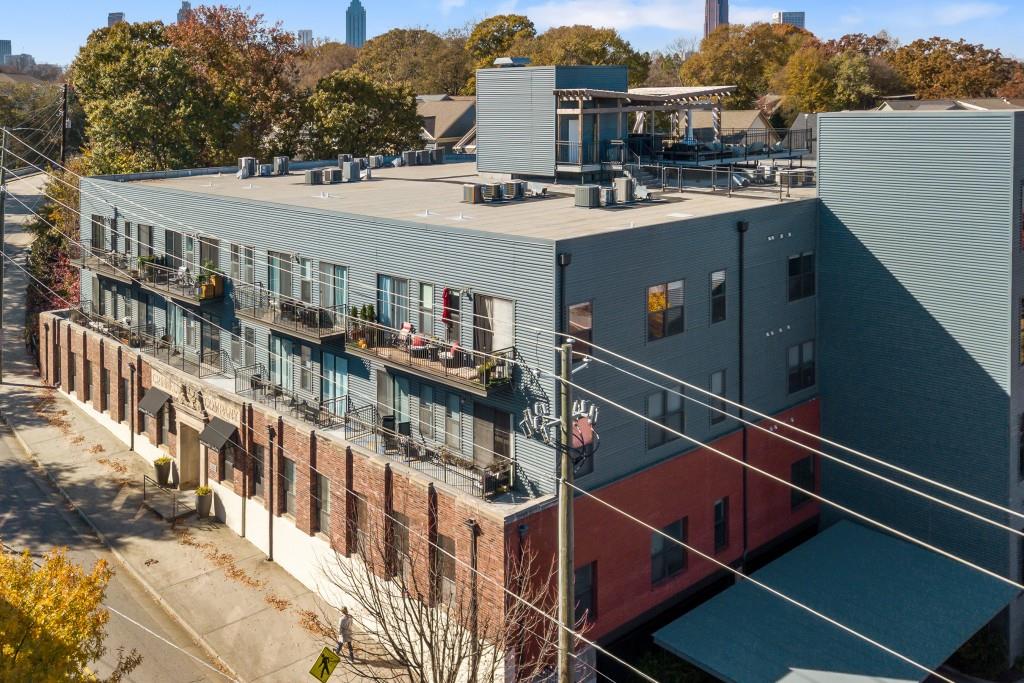 200 N Highland Avenue NE 301