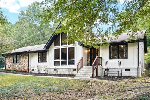 Photo of 3331 Manchester Drive SW, Lilburn, GA 30047 (MLS # 7652221)