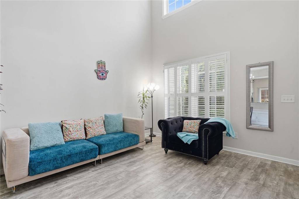 3121 Commonwealth Way