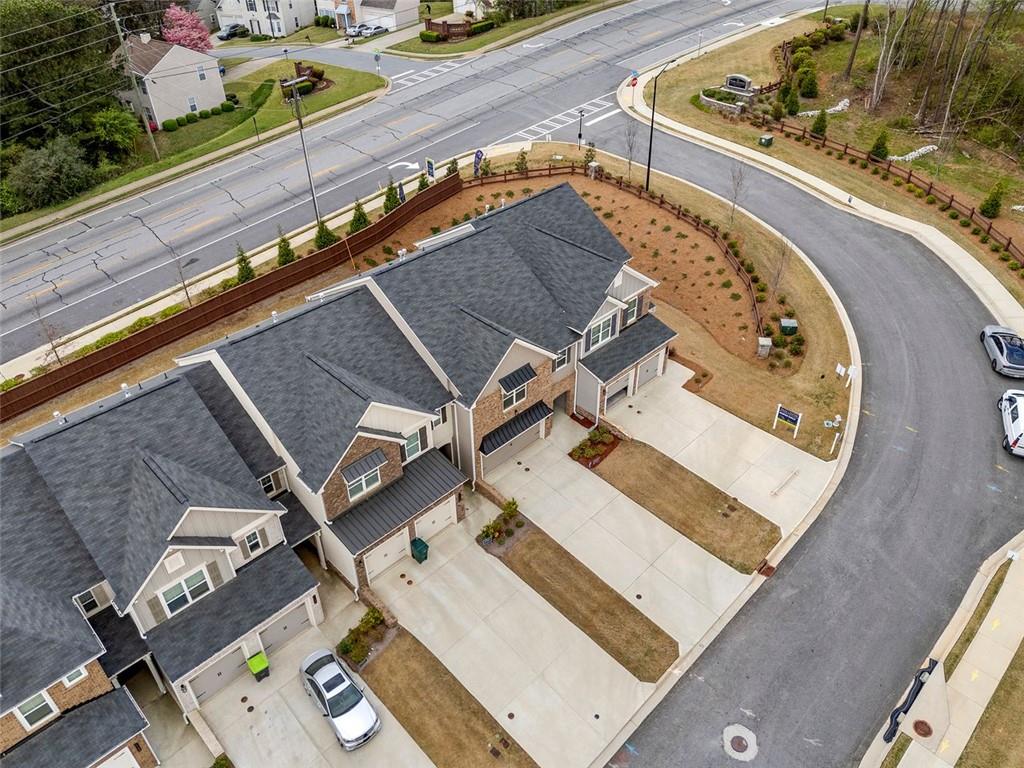 1307 Park Center Circle, Austell, Georgia image 6