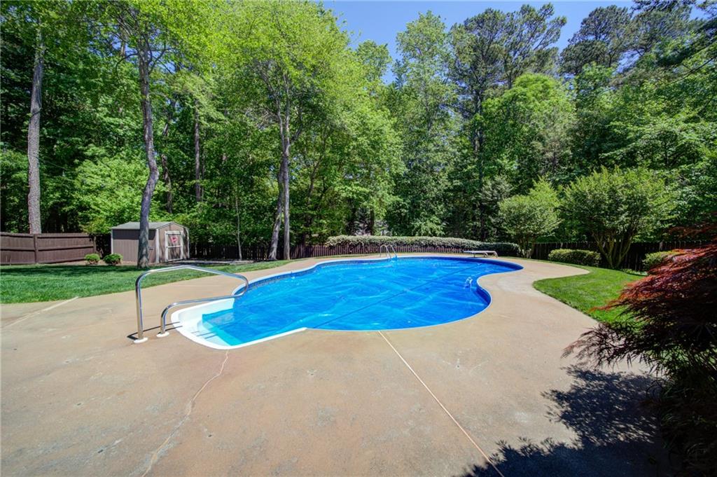 523 Holland Road