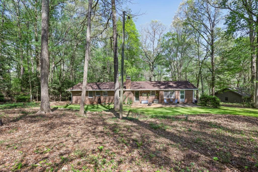 4730 Geneva Drive, Lilburn, Georgia image 6