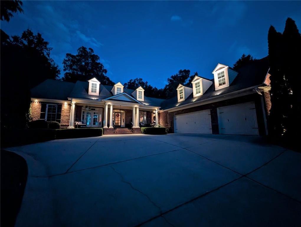 837 Waterford Estates Manor