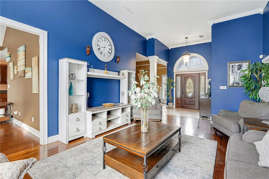 517 N Pine Hill Road