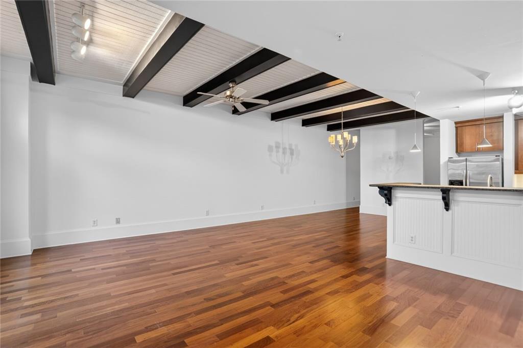 1860 Gordon Manor NE 110