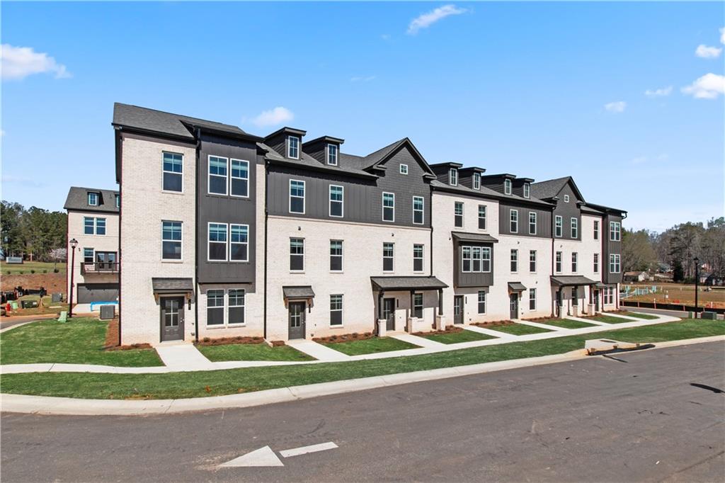 204 Daybreak Lane