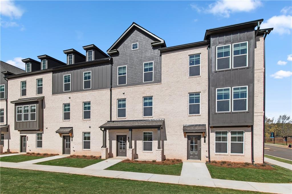 204 Daybreak Lane