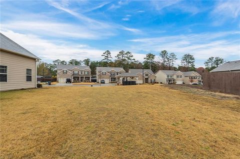 A home in Dacula