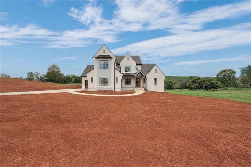 126 Palisade Drive