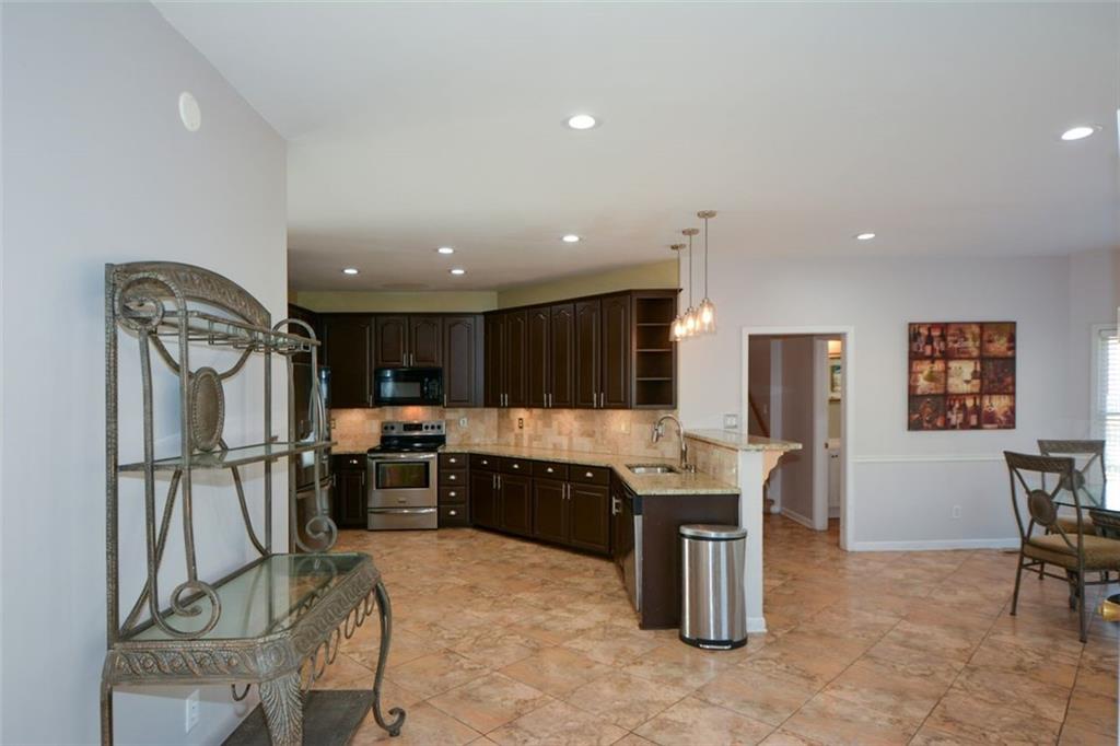103 Ashwood Court N
