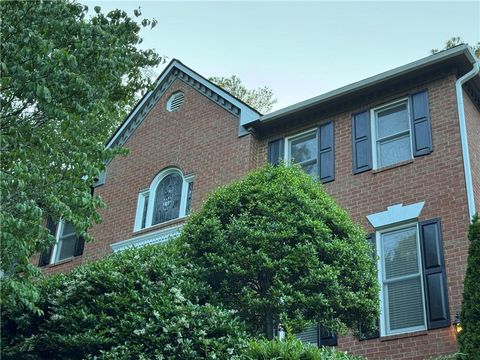 990 Azalea Drive Roswell GA 30075