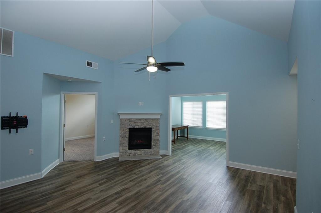 1000 Silver Summit Drive SE