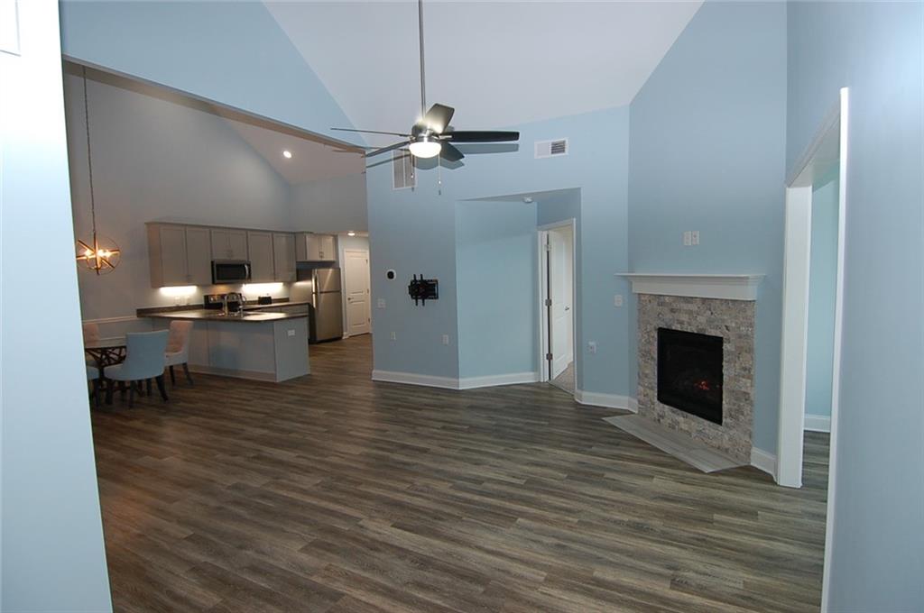 1000 Silver Summit Drive SE