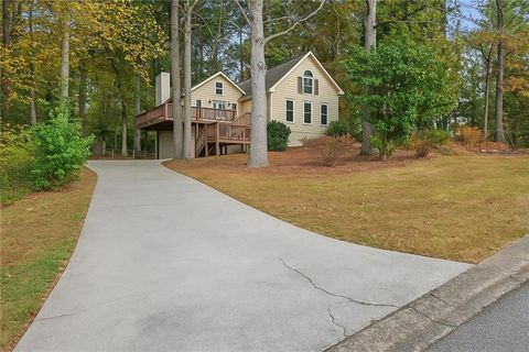 2899 EMERALD Lane Acworth GA 30102