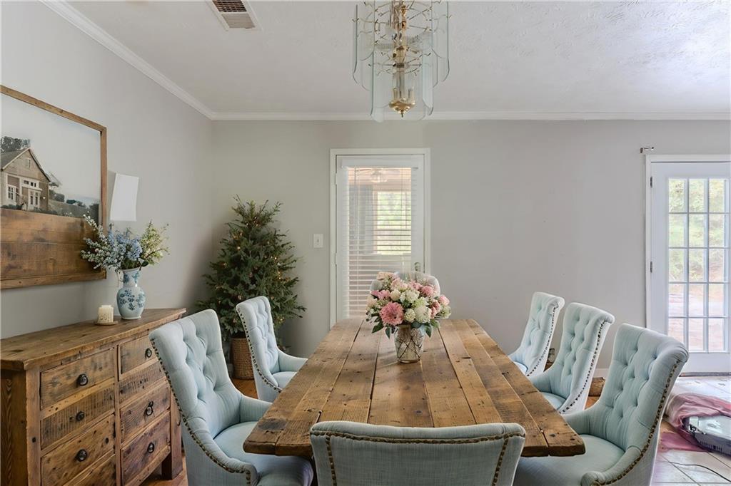 137 Springvalley Circle