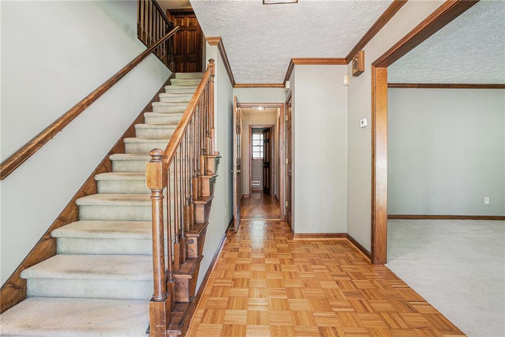 929 Hampton Trail, Lilburn, Georgia image 13