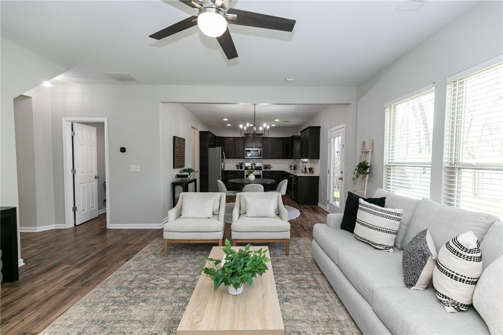 3894 Dunaire Drive, Stone Mountain, Georgia image 14