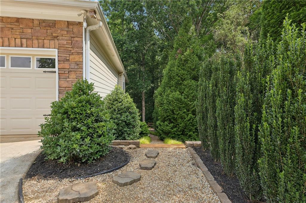 8485 Anchor on Lanier Court