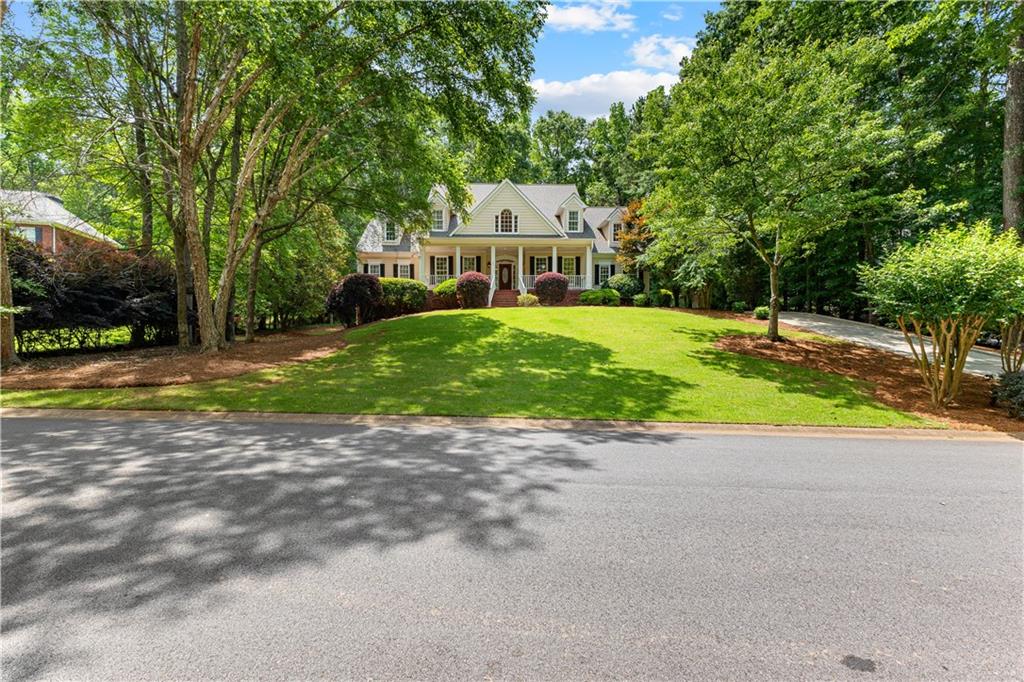 220 Broadmoor Drive, Fayetteville, Georgia image 3