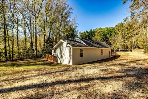 A home in Newnan