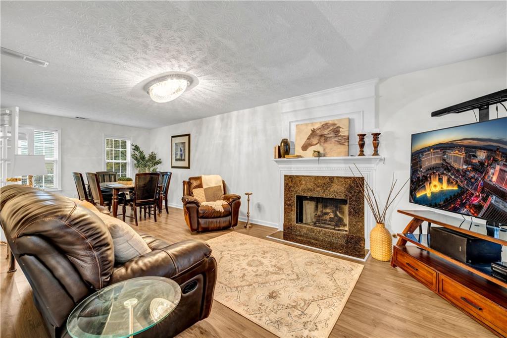 1405 Overland Crossing