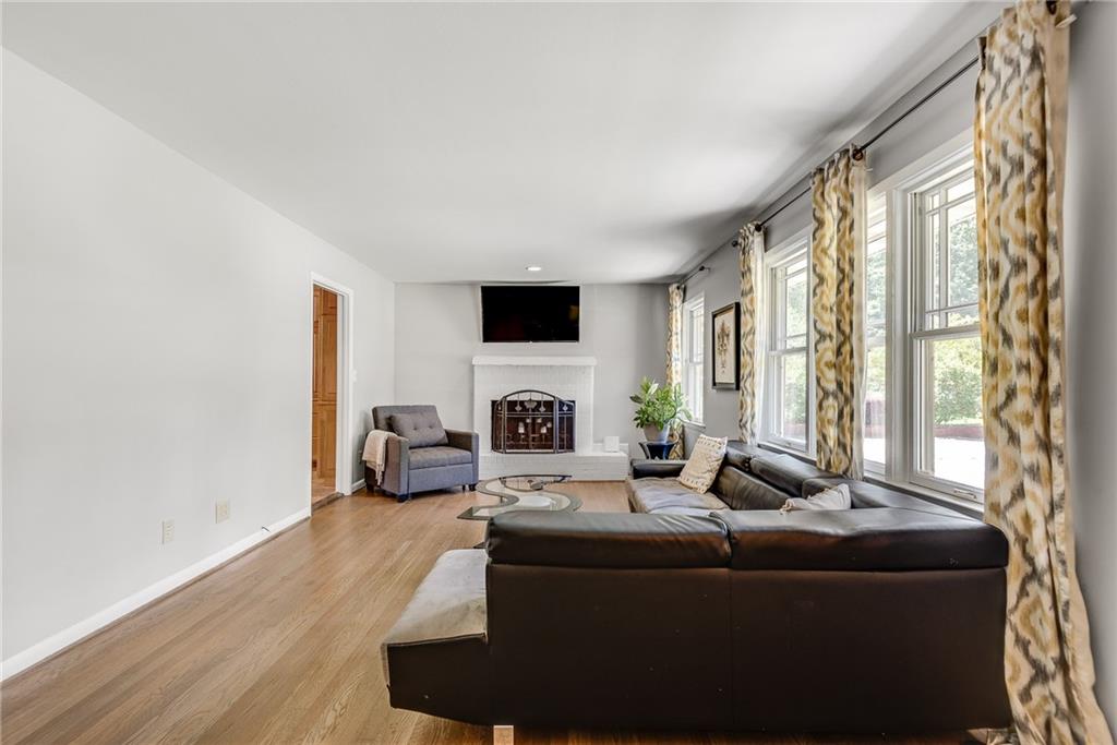 2821 Laurel Ridge Drive