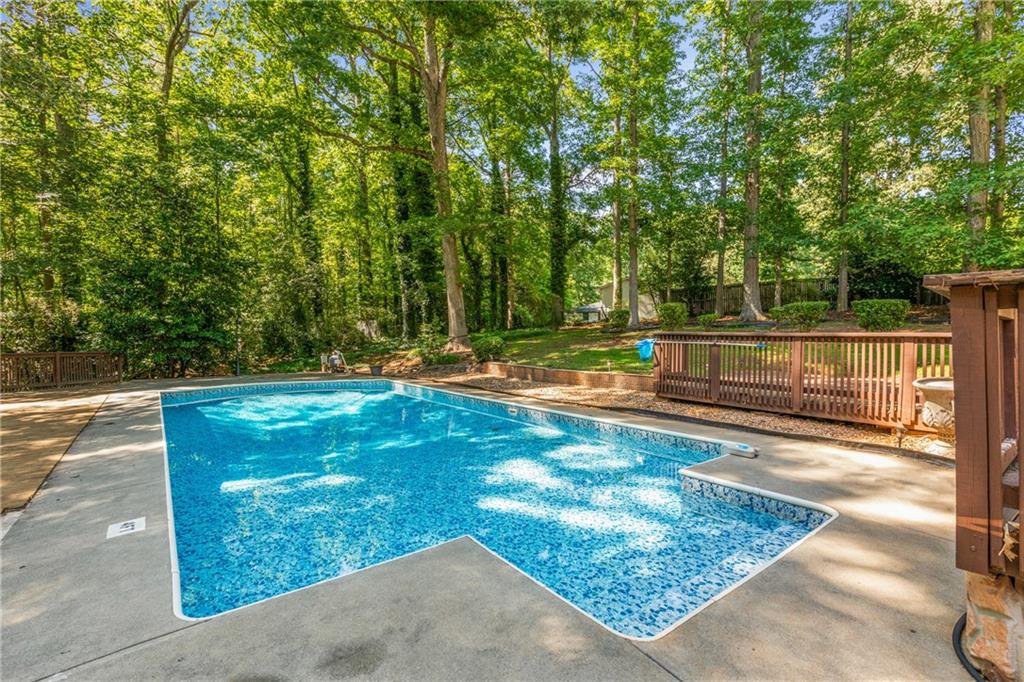 3307 Pointe Bleue Court, Decatur, Georgia image 37