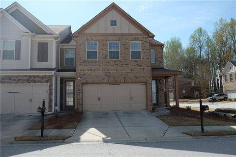 Townhouse For Sale - 2281 Attewood Drive<br/> Buford, GA 30519