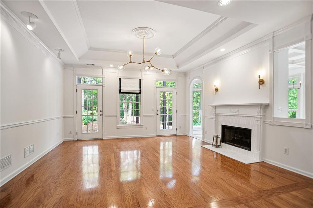 6285 Sterling Drive, Suwanee, Georgia image 11