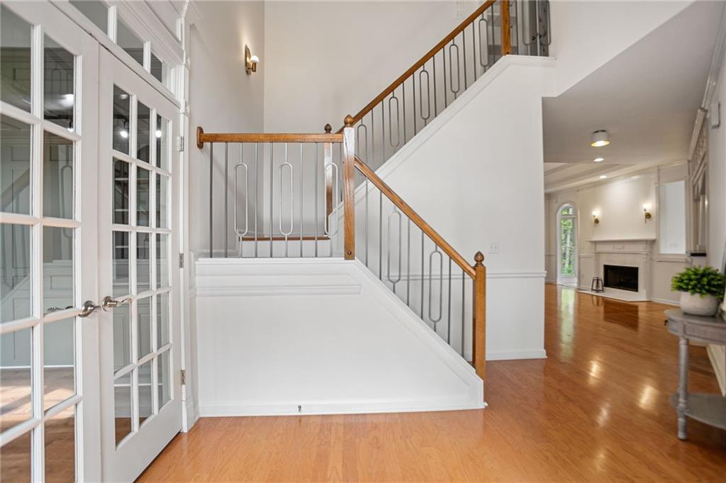 6285 Sterling Drive, Suwanee, Georgia image 7