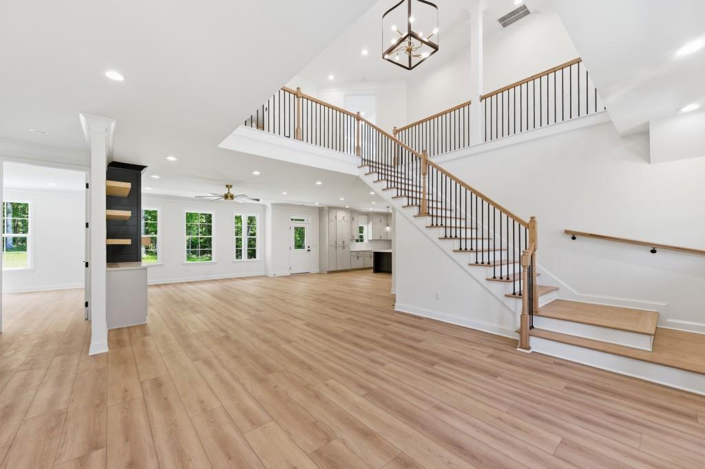 1016 Queens Bridge Way
