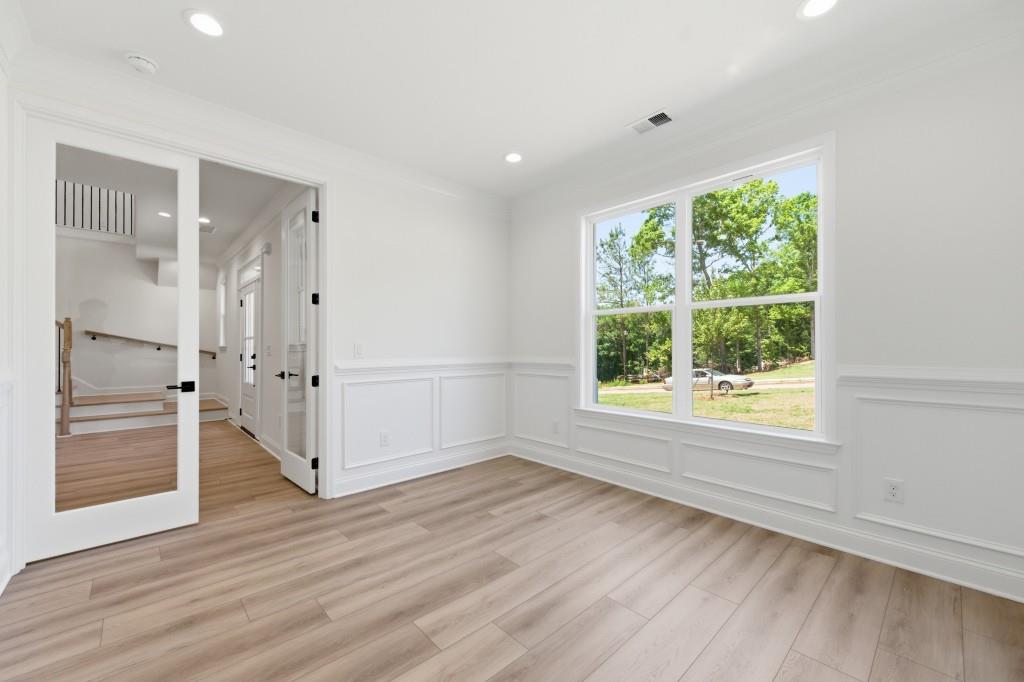 1016 Queens Bridge Way