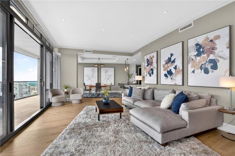 Condo For Sale - 3344 Peachtree Road #3105<br/> Atlanta, GA 30326