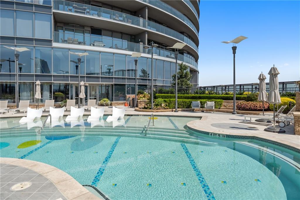 Atlanta, Georgia, 30326, United States, 2 Bedrooms Bedrooms, ,3 BathroomsBathrooms,Residential,Active,2014169