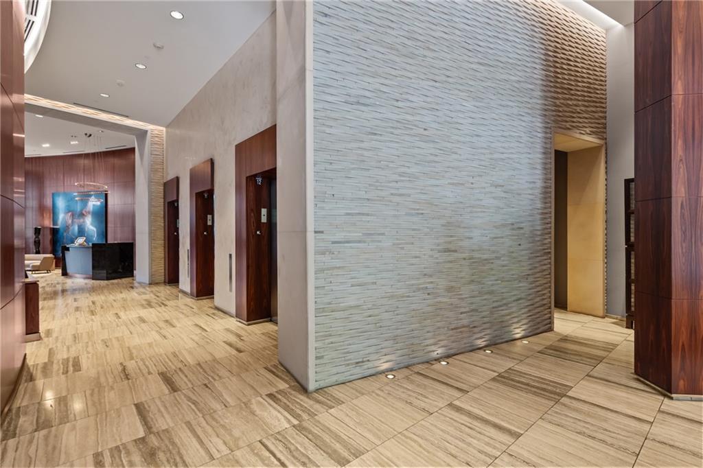 Atlanta, Georgia, 30326, United States, 2 Bedrooms Bedrooms, ,3 BathroomsBathrooms,Residential,Active,2014169