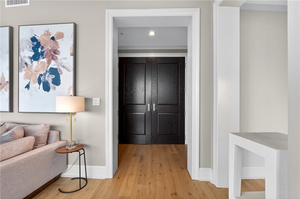 Atlanta, Georgia, 30326, United States, 2 Bedrooms Bedrooms, ,3 BathroomsBathrooms,Residential,Active,2014169