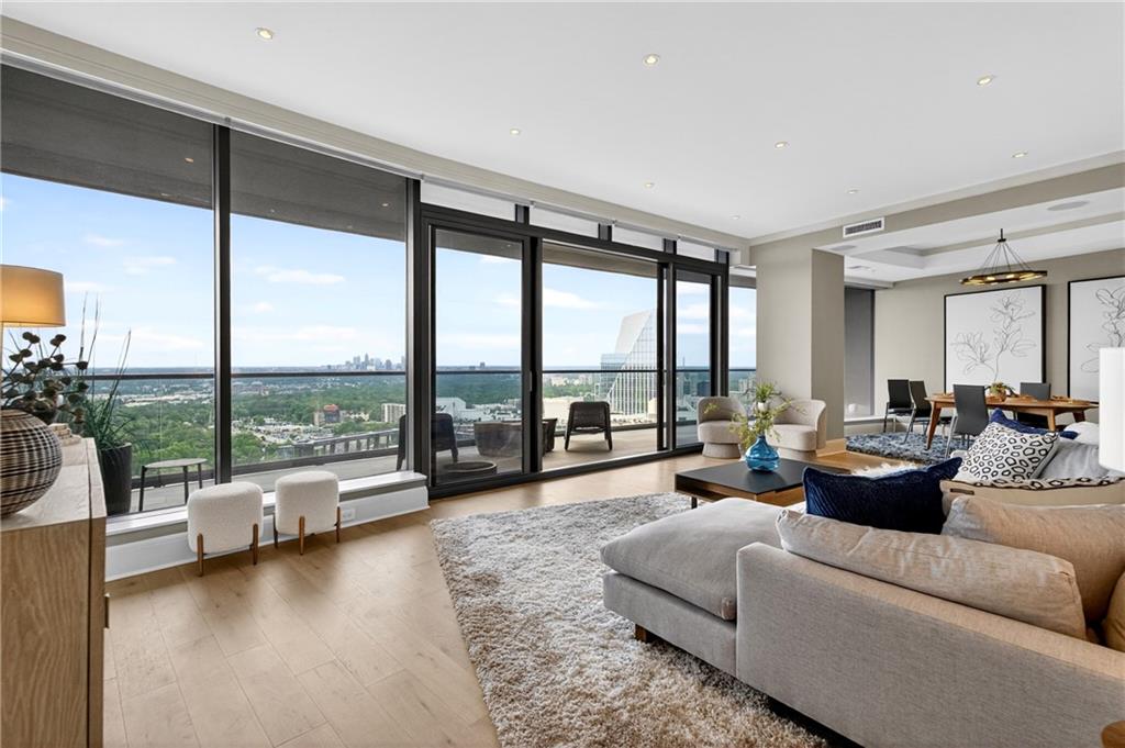Atlanta, Georgia, 30326, United States, 2 Bedrooms Bedrooms, ,3 BathroomsBathrooms,Residential,Active,2014169