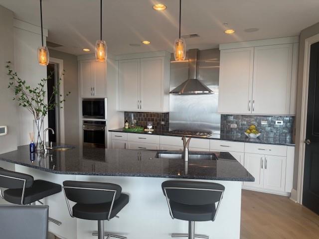 Atlanta, Georgia, 30326, United States, 2 Bedrooms Bedrooms, ,3 BathroomsBathrooms,Residential,Active,2014169