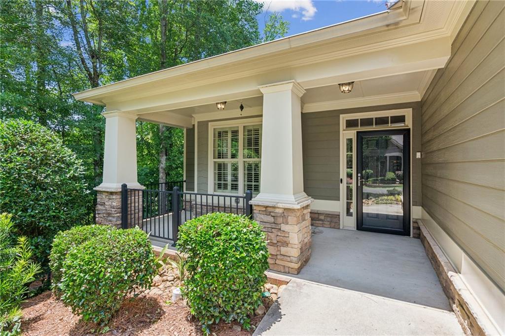 328 Shade Tree Circle